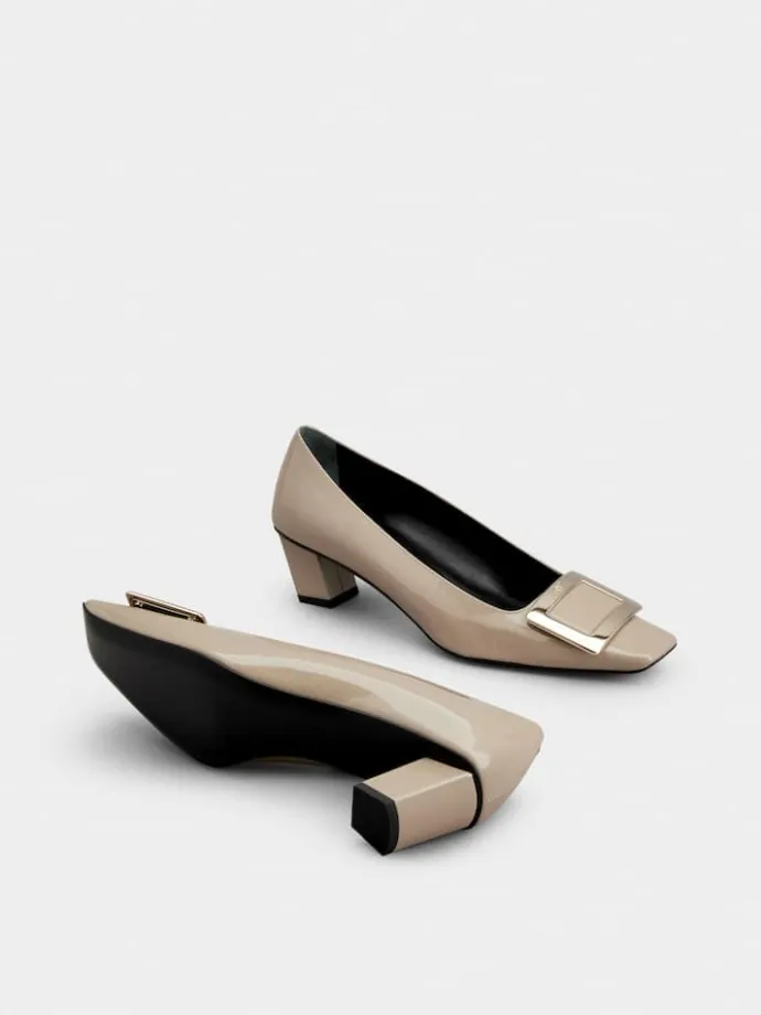 Roger Vivier Belle Vivier Pumps in patent leather Hot