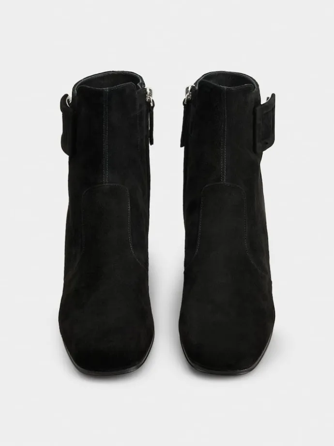 Roger Vivier Très Vivier Booties in suede Hot