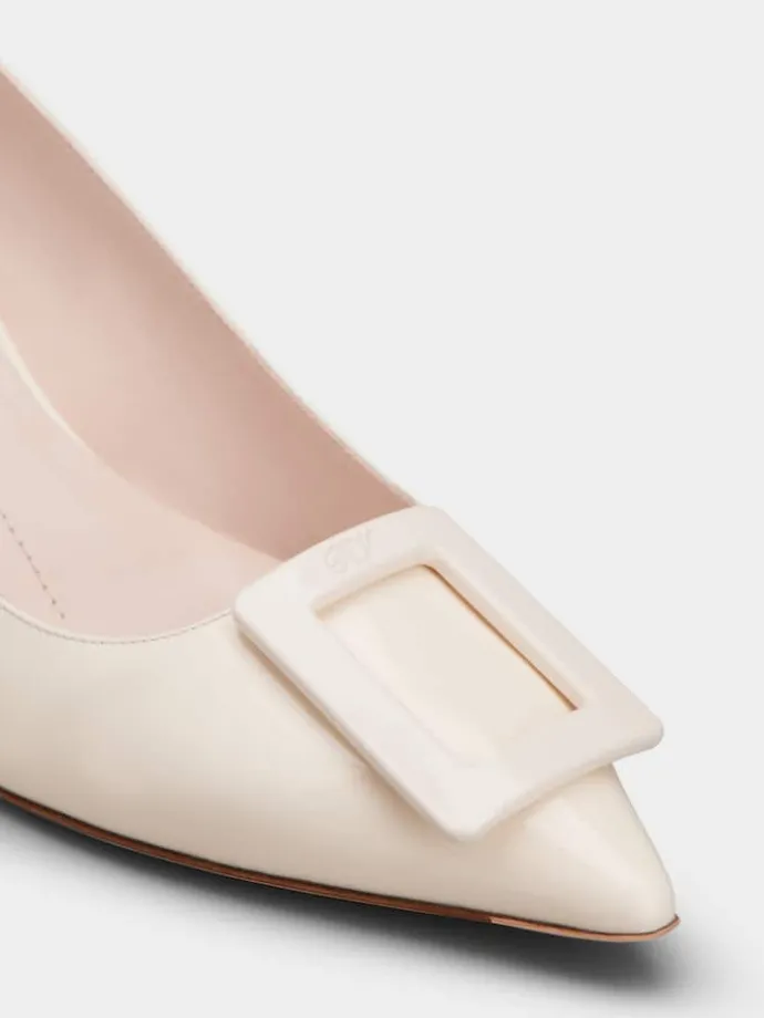 Roger Vivier Virgule Slingback Pumps in patent leather Hot