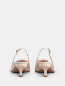 Roger Vivier Virgule Slingback Pumps in patent leather Hot