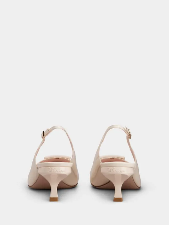 Roger Vivier Virgule Slingback Pumps in patent leather Hot